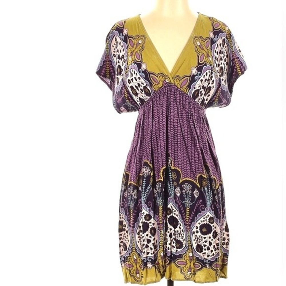 Plunging vneck empire waist purple and olive green paisley dress size small